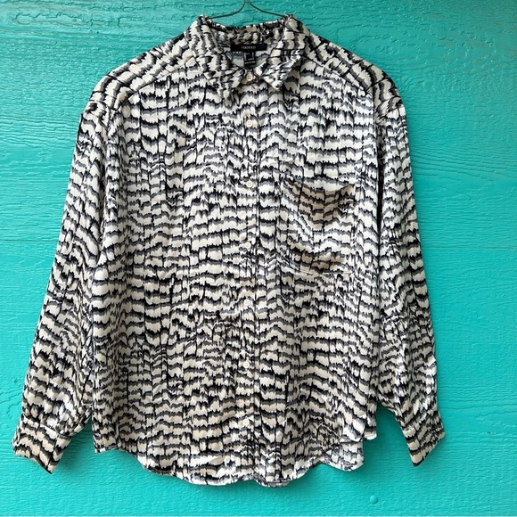 Forever 21 Oversized Abstract Shirt Long Sleeve Silky Black Gray Cream SZ LARGE - Picture 9 of 11